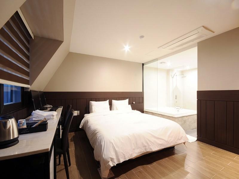 Queens Hotel Seomyeon Пусан Екстериор снимка