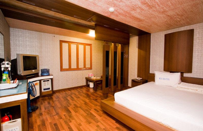 Queens Hotel Seomyeon Пусан Екстериор снимка
