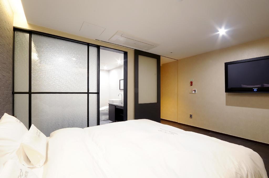 Queens Hotel Seomyeon Пусан Екстериор снимка