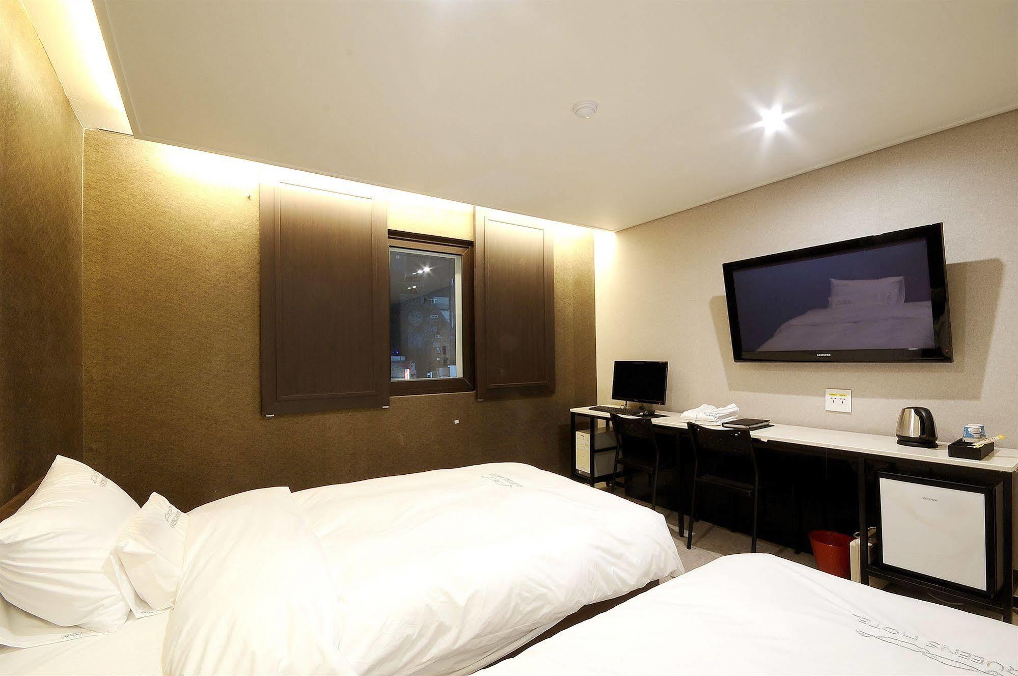 Queens Hotel Seomyeon Пусан Екстериор снимка